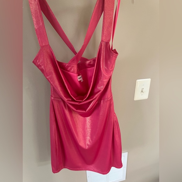 Superdown Ellie cowl neck dress - Picture 4 of 5